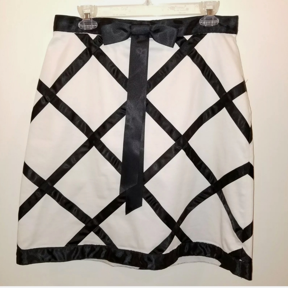 Skirt sz 10 ABR New York Black ribbon and white